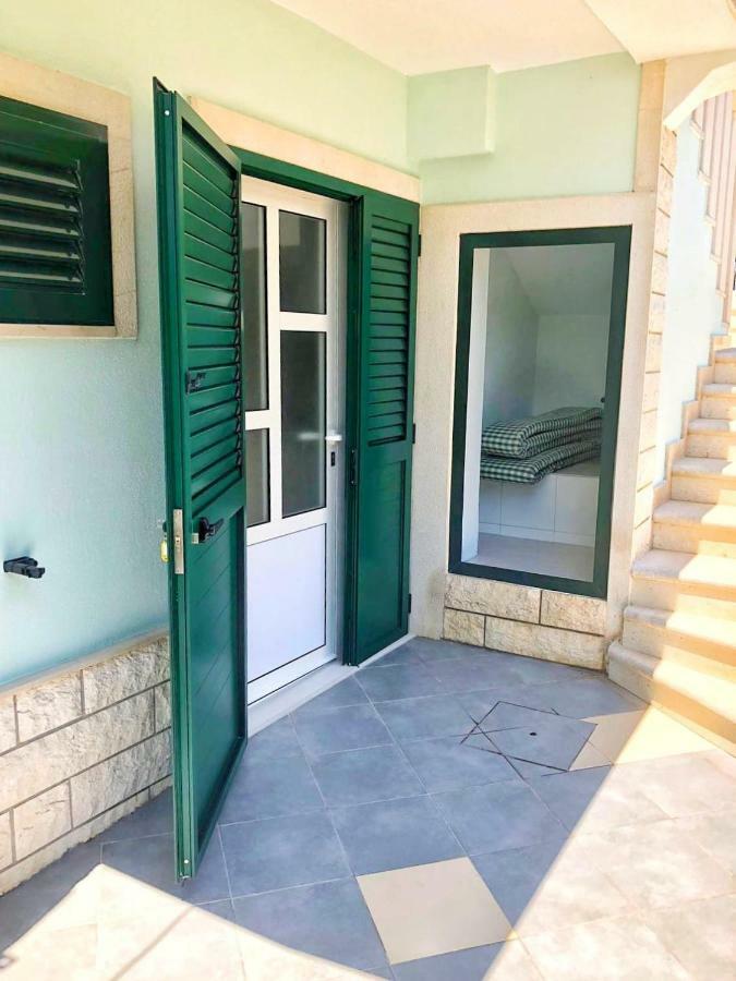 Ferienwohnung Studio Apartman Noa Trogir Exterior foto