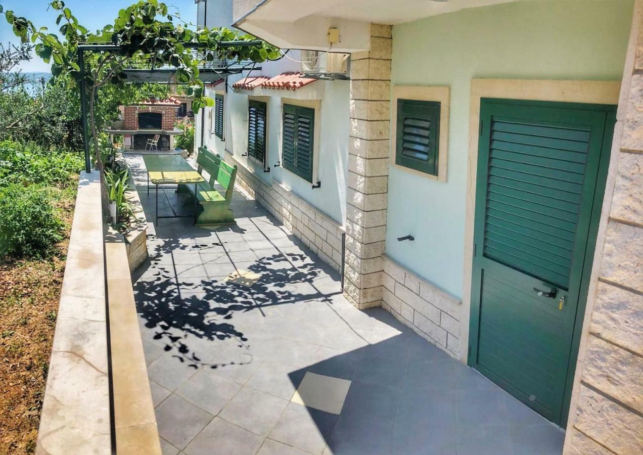 Ferienwohnung Studio Apartman Noa Trogir Exterior foto